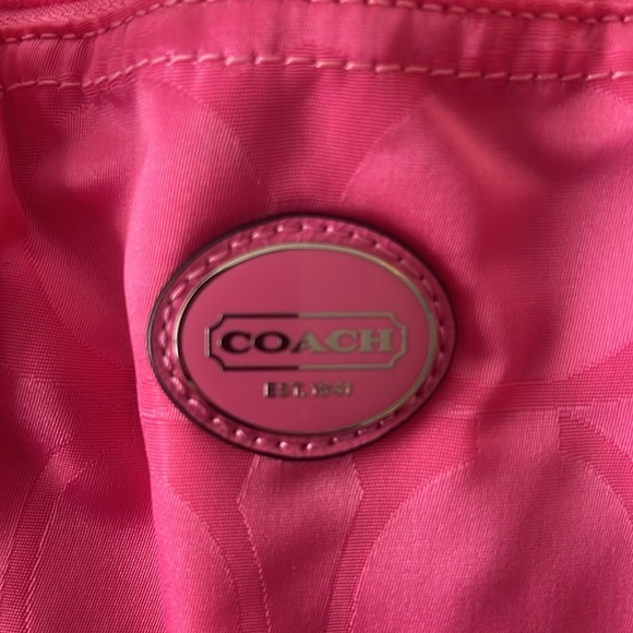 Coach F77321 Signature Nylon Medium Packable Weekender Zip Tote Hot Pink 2 Piece - Picture 3 of 8
